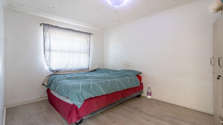 2 Bedroom Property for Sale in Cravenby Western Cape